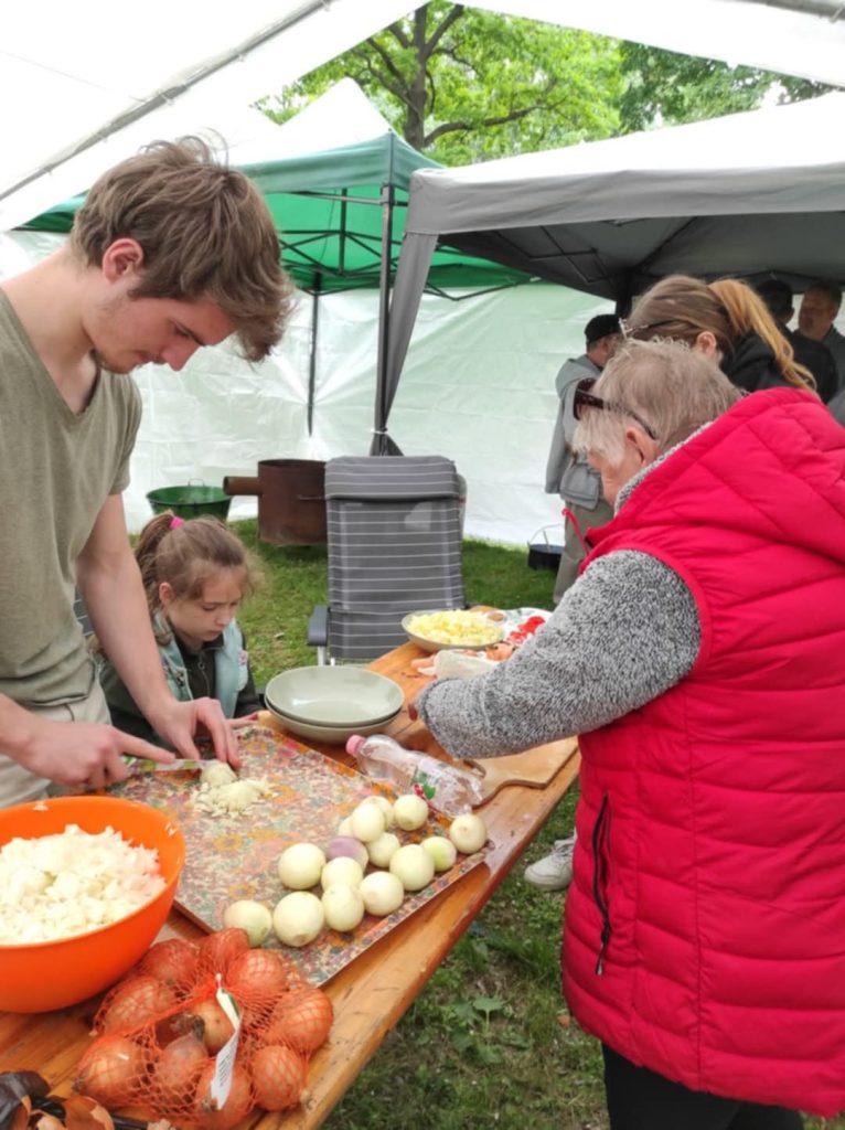 319a4390-afb0-452b-a3de-0b43cf5c597f