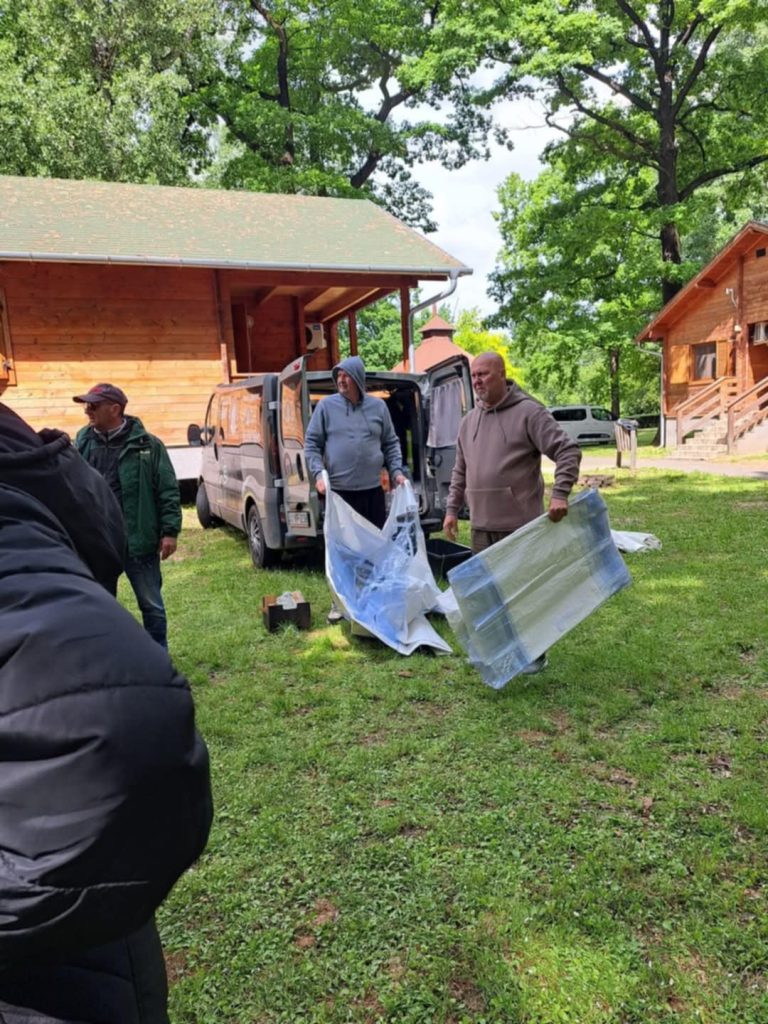 a3b0570c-6cd1-46e4-af25-f58a075303be