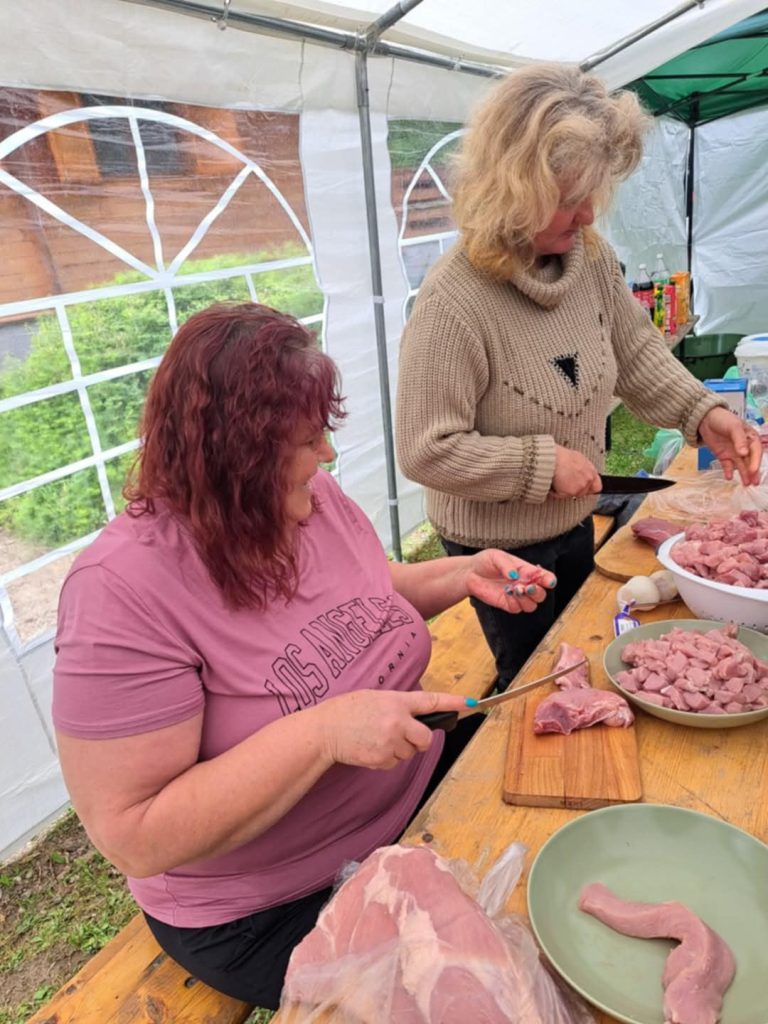 c2c5b5ca-1046-4633-9e81-1d1613d1d3b4